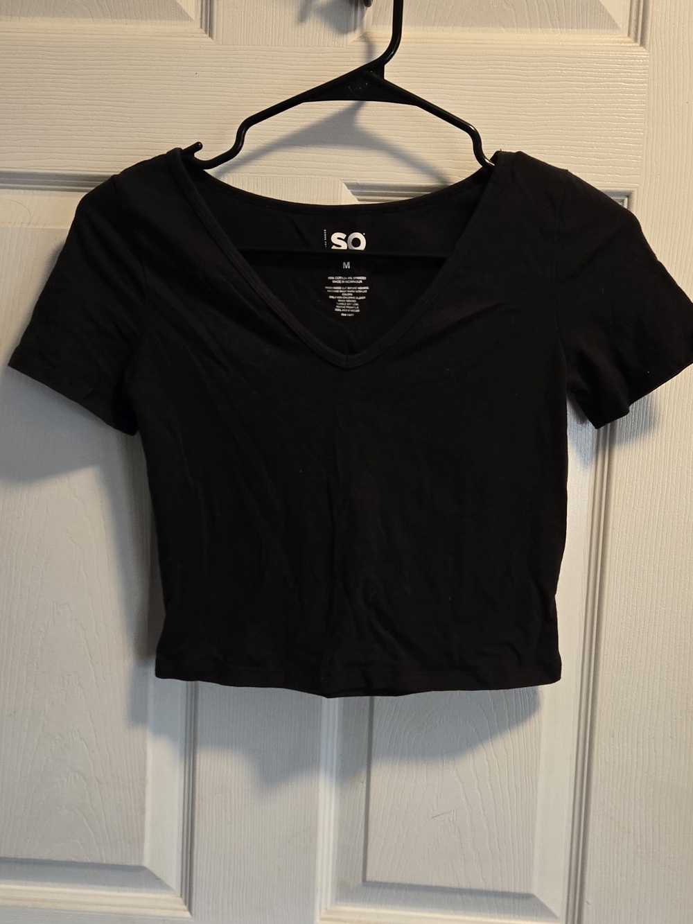 SO Black V-Neck Short Sleeve Crop Top